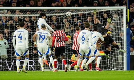 Leeds return to the top after super-sub Struijk strikes twice to sink Sunderland