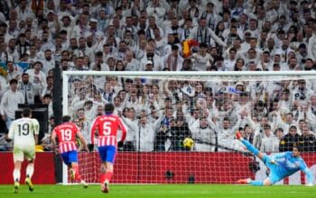 Mbappé fires equaliser as Real and Atlético share spoils in Madrid derby