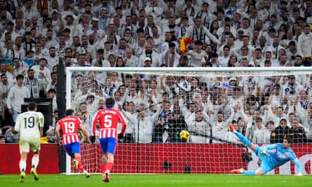 Mbappé fires equaliser as Real and Atlético share spoils in Madrid derby