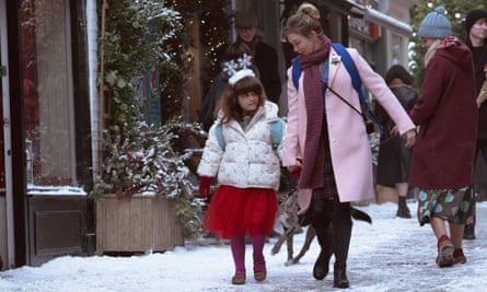 Mila Jankovic and Renée Zellweger in Bridget Jones: Mad About the Boy.