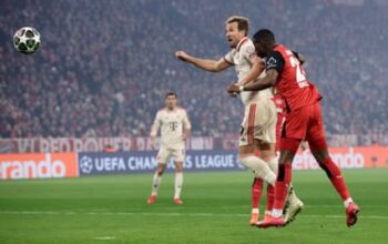 Kane at the double as Bayern romp to first-leg win against 10-man Leverkusen