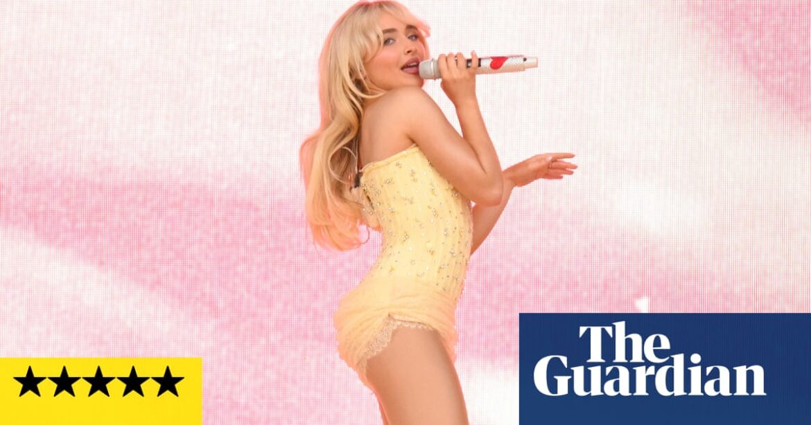 Sabrina Carpenter review – brilliantly bonkers innuendo-stuffed delirium