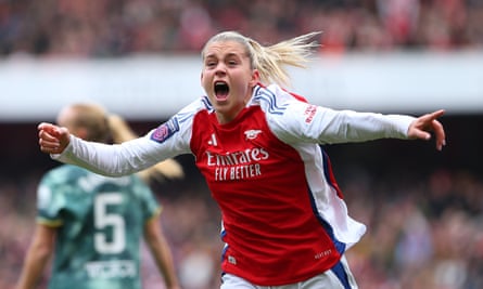 WSL shake-up, managerial changes and goals galore – Women’s Football Weekly