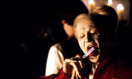 Oldman as Dracula.