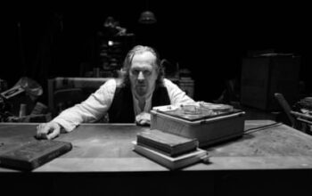 ‘An intuitive genius’: Gary Oldman steps back on to stage as a national treasure