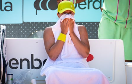 Iga Swiatek between games during her 6-1 6-1 loss against Coco Gauff