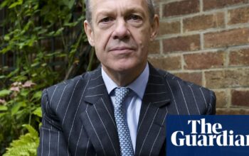 Simon Mann, mercenary behind failed ‘wonga coup’, dies aged 72